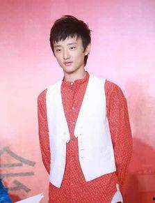 娱乐圈男星惊人变化,颜值与实力并存的蜕变之路